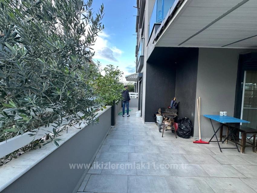 2+1-Zimmer Appartement Zu verkaufen in Cumhuriyet Bz. Seferihisar Doğanbey - 110 m²