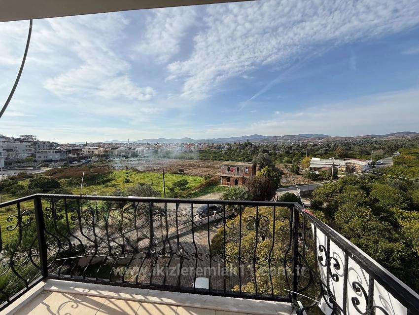 2+1-Zimmer-Wohnung (80 M²) Im Zentrum Von Seferihisar Ürkmez Zu Verkaufen, Keine Renovierungsarbeiten Erforderlich