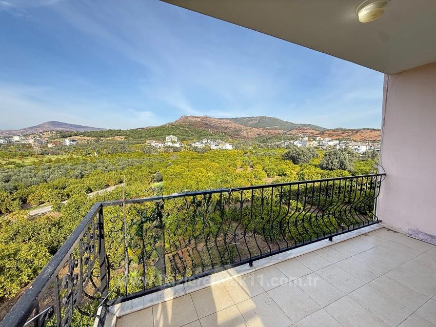 2+1-Zimmer-Wohnung (80 M²) Im Zentrum Von Seferihisar Ürkmez Zu Verkaufen, Keine Renovierungsarbeiten Erforderlich