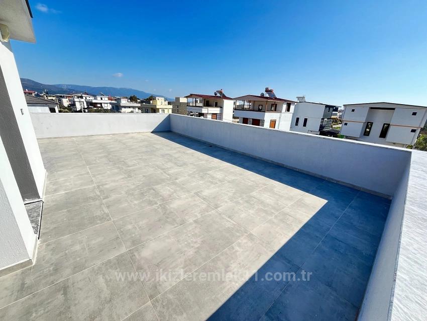 Brandneue, Freistehende, Geräumige 3+1-Zimmer-Villa In Ürkmez Doğanbey Zu Verkaufen