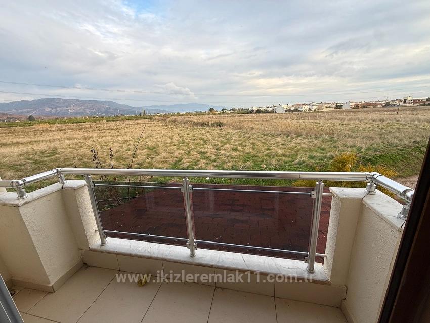 5+1-Maisonette-Villa Mit Großem Garten In Doğanbey, Seferihisar Zu Verkaufen