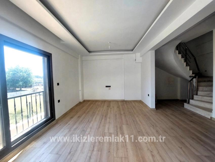 2+1-Zimmer Villa Zu verkaufen in Payamlı Bz. Seferihisar Doğanbey - 150 m²