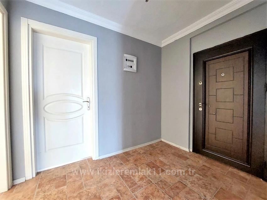 2+1 Wohnung Zum Verkauf Im Zentrum Von Seferihisar Ürkmez, Separate Küche