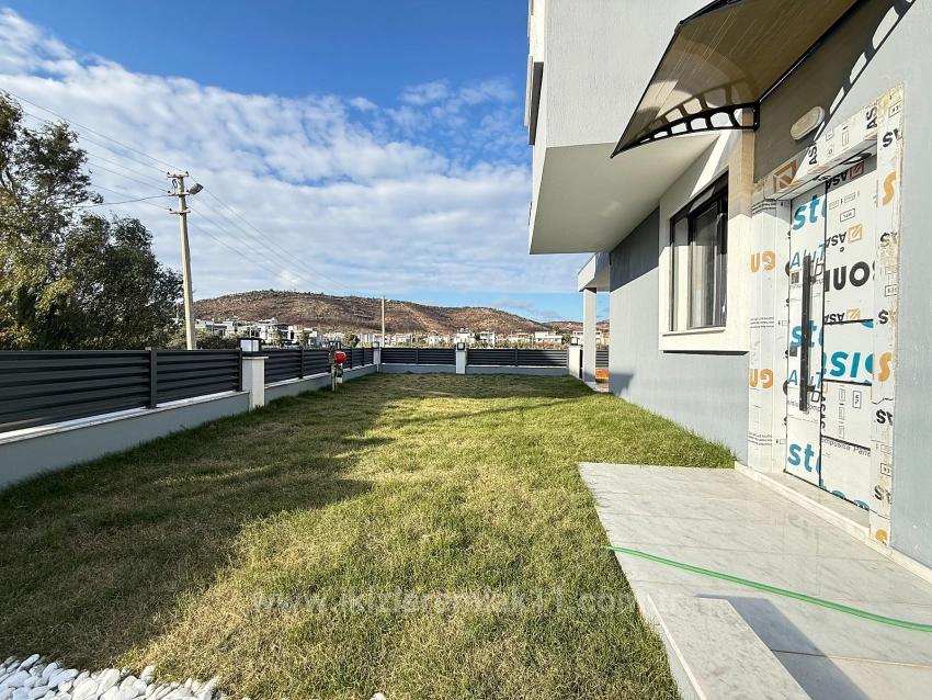 3+1 Maisonette-Villa Mit Neuem Garten Zum Verkauf In Seferihisar Doğanbey