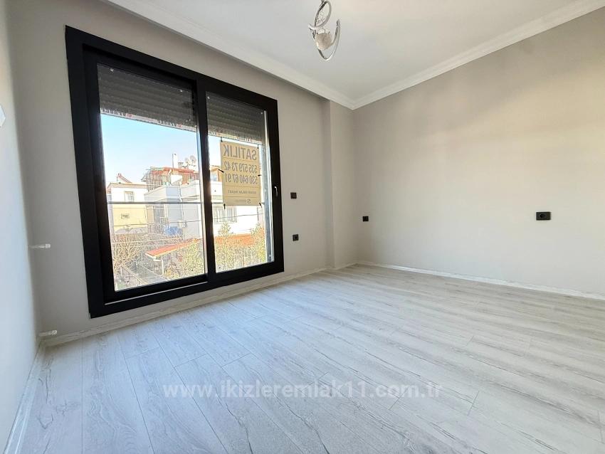 Luxuriöse, Brandneue 3+1-Zimmer-Villa Mit Garten In Meeresnähe In Doğanbey, Seferihisar, Zu Verkaufen.