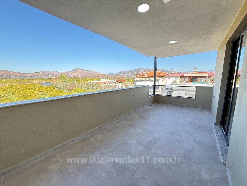 Luxuriöse, Brandneue 3+1-Zimmer-Villa Mit Garten In Meeresnähe In Doğanbey, Seferihisar, Zu Verkaufen.