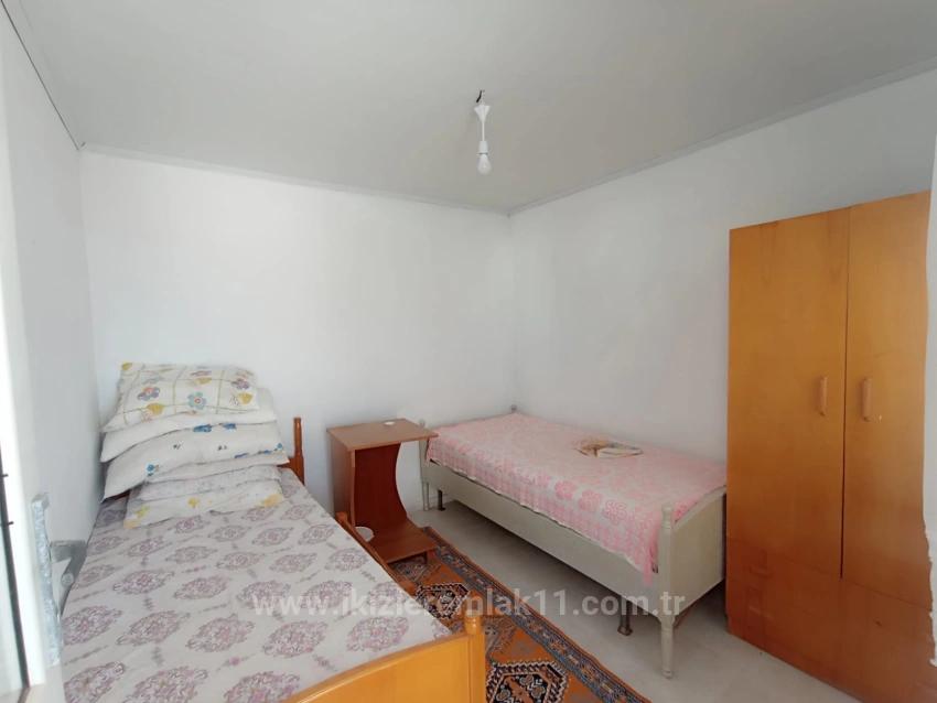 Freistehende 6+1 Villa Mit Garten Zum Verkauf In Doğanbey, Seferihisar