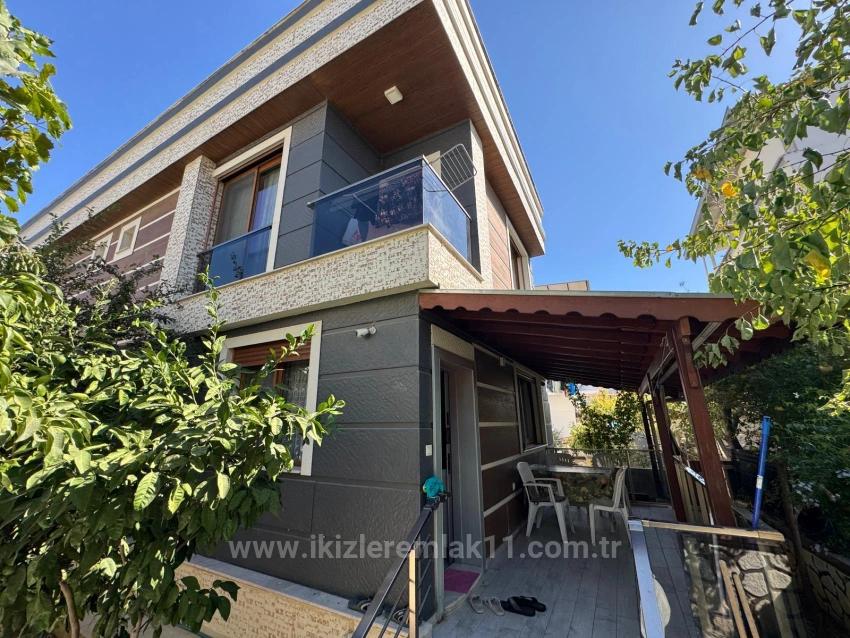 2+1 Duplex-Sommerhaus Zum Verkauf Im Doğanbey Center, Seferihisar