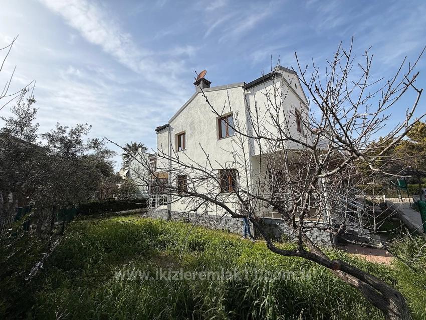 3+1 Maisonette-Villa Zum Verkauf Am Meer In Seferihisar Doğanbey