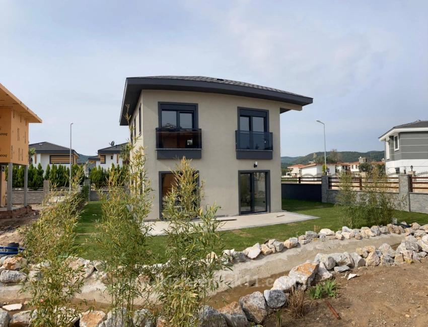 3+1-Maisonette-Villa Mit Großem Garten In Doğanbey, Seferihisar Zu Verkaufen