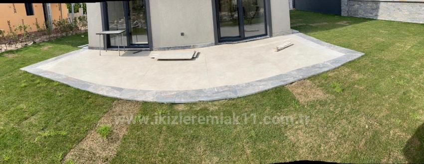 3+1-Maisonette-Villa Mit Großem Garten In Doğanbey, Seferihisar Zu Verkaufen