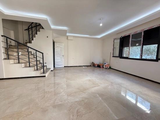 Brandneue 3+1-villa Zum Verkauf Im Seferihisar Doğanbey Center.