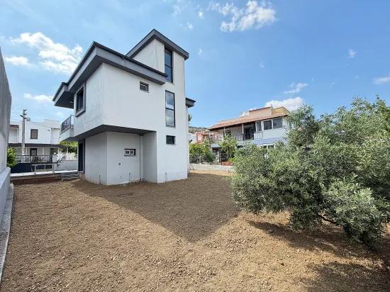 370 M² Garten, Freistehende 3+1-zimmer-villa In Meeresnähe In Doğanbey