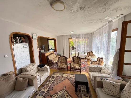 In Seferihisar Doğanbey Zu Verkaufen 3+1 Mit Meer 50m Gartenvilla