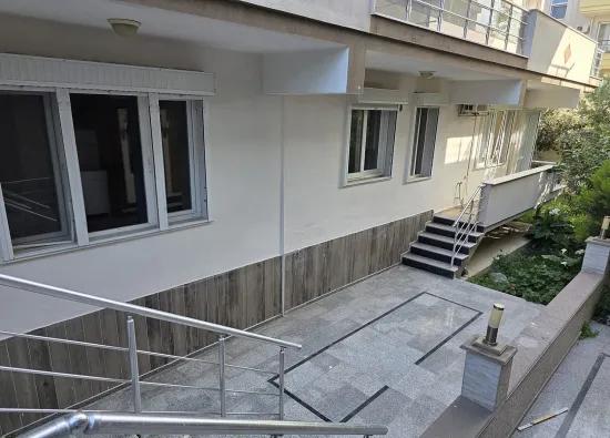 Zum Verkauf - Unabhängige Wohnung Mit Garten - In Gümüldür - 200 Mt Vom Meer Entfernt