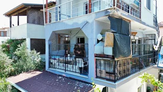In Doğanbey Einem Zu-verkauf-stehenden Zwischen-geschoss 2+1 Zur Meer-seite 70 Metre² Wohnung