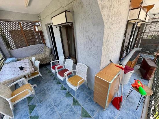In Doğanbey Einem Zu-verkauf-stehenden Zwischen-geschoss 2+1 Zur Meer-seite 70 Metre² Wohnung