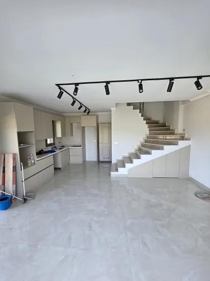 In Gümüldür İnönü Mahallesi, 450 Meter Vom Meer Entfernt, Großzügige Gartenvilla, Neuwertig 4+1!