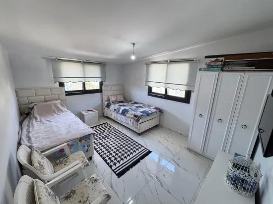In Seferihisar Doğanbey zu verkaufen 3+1 geräumiges haus mit großem garten doppelhaushälfte Ferienhaus