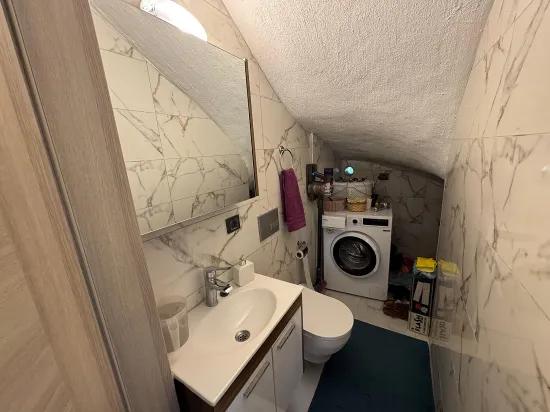 In Seferihisar Doğanbey zu verkaufen 3+1 geräumiges haus mit großem garten doppelhaushälfte Ferienhaus