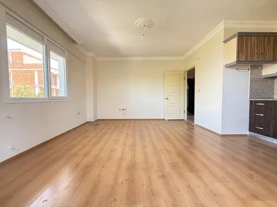 Seferihisar Ürkmez, 400m zum Meer, kostenfrei zu verkaufen 2+1 Wohnung