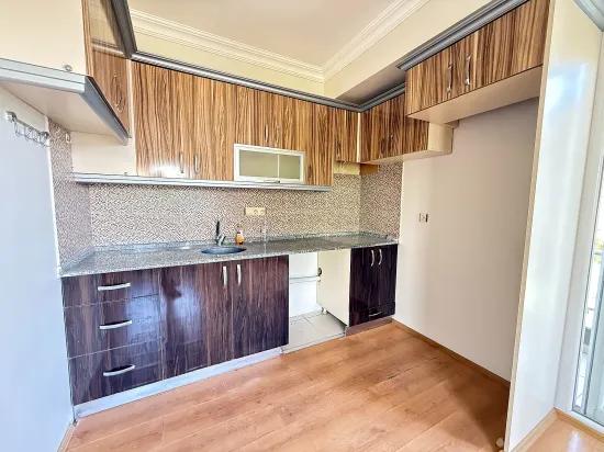 Seferihisar Ürkmez, 400m zum Meer, kostenfrei zu verkaufen 2+1 Wohnung