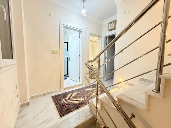 In Ürkmez Doğanbey luxuriös gebaut, geräumig und komfortabel 3+1 Villa