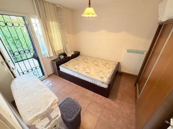 Freistehend mit Garten, 3+1 Villa, In Gümüldür am Meer, zu verkaufen.