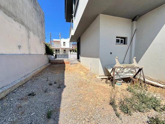 Freistehende Villa Mit 3 Schlafzimmern Und Einem Zusätzlichen Zimmer (Elternschlafzimmer) Auf Einem 390 M² Großen Garten In Seferihisar Doganbey Zu Verkaufen