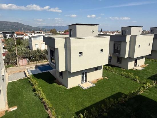 3+1 Duplex-sommerhaus Mit Pool In Seferihisar Doğanbey