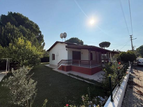 Freistehendes 2+1-Sommerhaus Zum Verkauf In Seferihisar Doğanbey