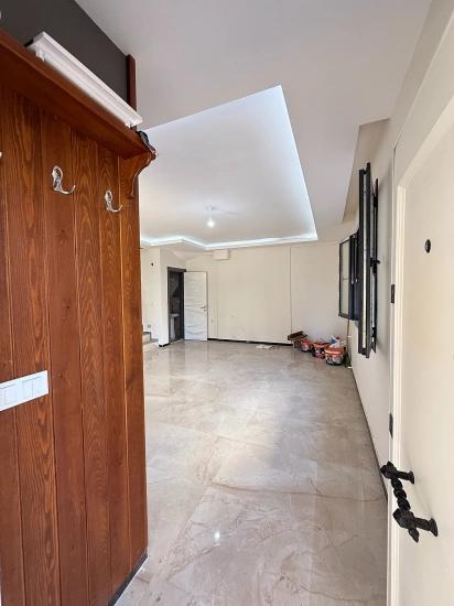 3+1 Villa Mit Brandneuem Garten In Seferihisar Doğanbey, In Meeresnähe, Zu Verkaufen