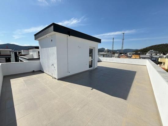 Freistehende 3+1-maisonette-villa Auf Einem 300 M2 Großen Grundstück In Seferihisar Doğanbey