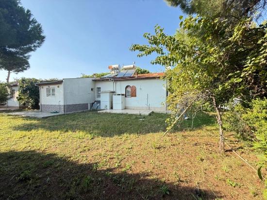 Freistehendes Ferienhaus Mit 2 Schlafzimmern Und Einem Zusätzlichen Zimmer Sowie Einem Großen Garten, 100 Meter Vom Meer Entfernt, In Seferihisar Doğanbey