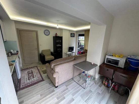 2+1 Erdgeschosswohnung Zum Verkauf In Seferihisar Doğanbey, 200 M Vom Meer Entfernt