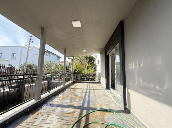 Nur Brandneue Freistehende 3+1-Zimmer-Villa Mit Garten In Doğanbey, Seferihisar Zu Verkaufen.