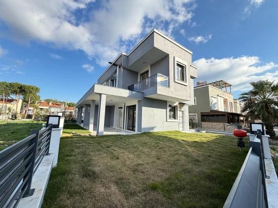 3+1 Maisonette-Villa Mit Neuem Garten Zum Verkauf In Seferihisar Doğanbey