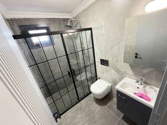 Luxuriöse, Brandneue 3+1-zimmer-villa Mit Garten In Meeresnähe In Doğanbey, Seferihisar, Zu Verkaufen.
