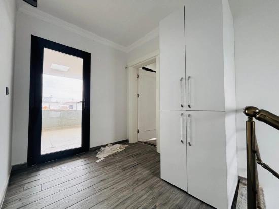 3+1 Maisonette-villa Zum Verkauf Im Zentrum Von Seferihisar Doğanbey