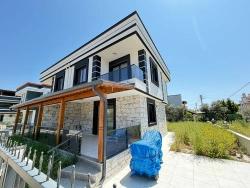 3+1-Zimmer Villa Zu Verkaufen in Cumhuriyet Bz. Seferihisar Doğanbey - 220 m²