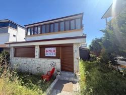 2+2-Zimmer Sommerhaus Zu Verkaufen in Cumhuriyet Bz. Seferihisar Doğanbey - 150 m²