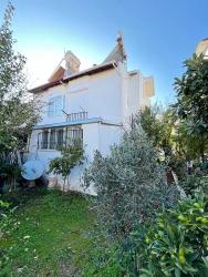 Freistehende 4+1-Maisonette-Villa Zum Verkauf In Seferihisar Doğanbey