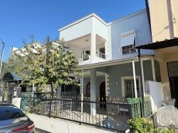 2+1 Wohnung Zum Verkauf In Seferihisar Doğanbey, 90M2 300M Zum Meer