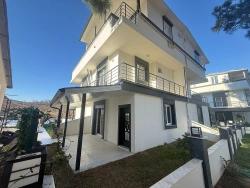 2+1 Brandneues Duplex-Sommerhaus Mit Garten Zum Verkauf In Payamlı, Seferihisar