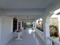 Freistehende 6+1 Villa Mit Garten Zum Verkauf In Doğanbey, Seferihisar