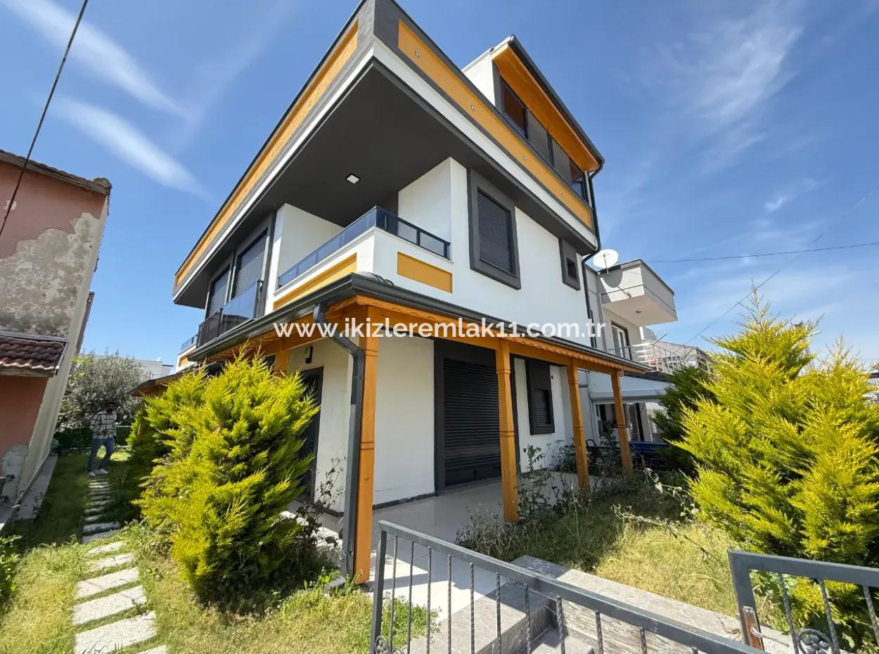 3 1 Brandneues Luxus-Maisonette-Ferienhaus Zum Verkauf In Doganbey, Seferihisar