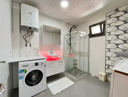 2 1 Wohnung Duplex Mit Voll Möblierter Terrasse Zum Verkauf Im Zentrum Von Ürkmez