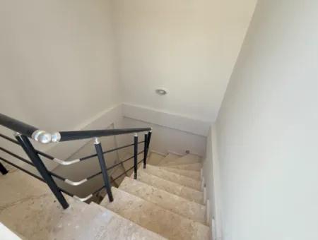 2 1 Neues Maisonette-Ferienhaus Mit Meerblick Und Großem Garten Zum Verkauf In Doganbey, Seferihisar
