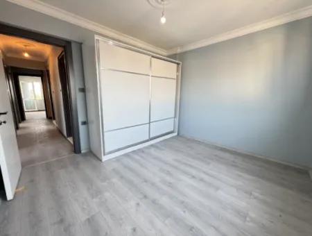 Breiter Erschwinglicher Preis Mit Aufzug Zum Verkauf In Seferihisar Ürkmez 3 1 Wohnung