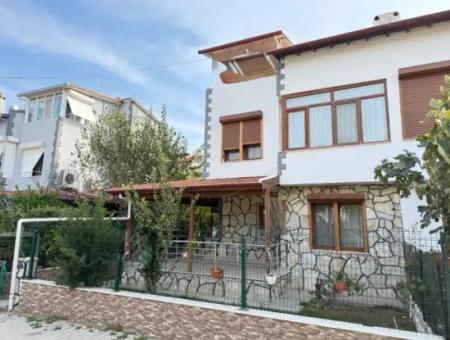 3 1 Villa Mit Großem Garten Zum Verkauf In Seferihisar Doğanbey Zentrum
